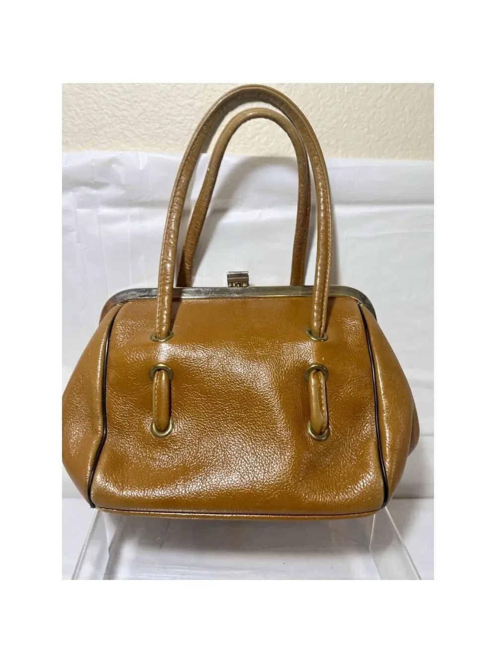 Vintage Handmade 60's Leather Kiss Lock Handbag